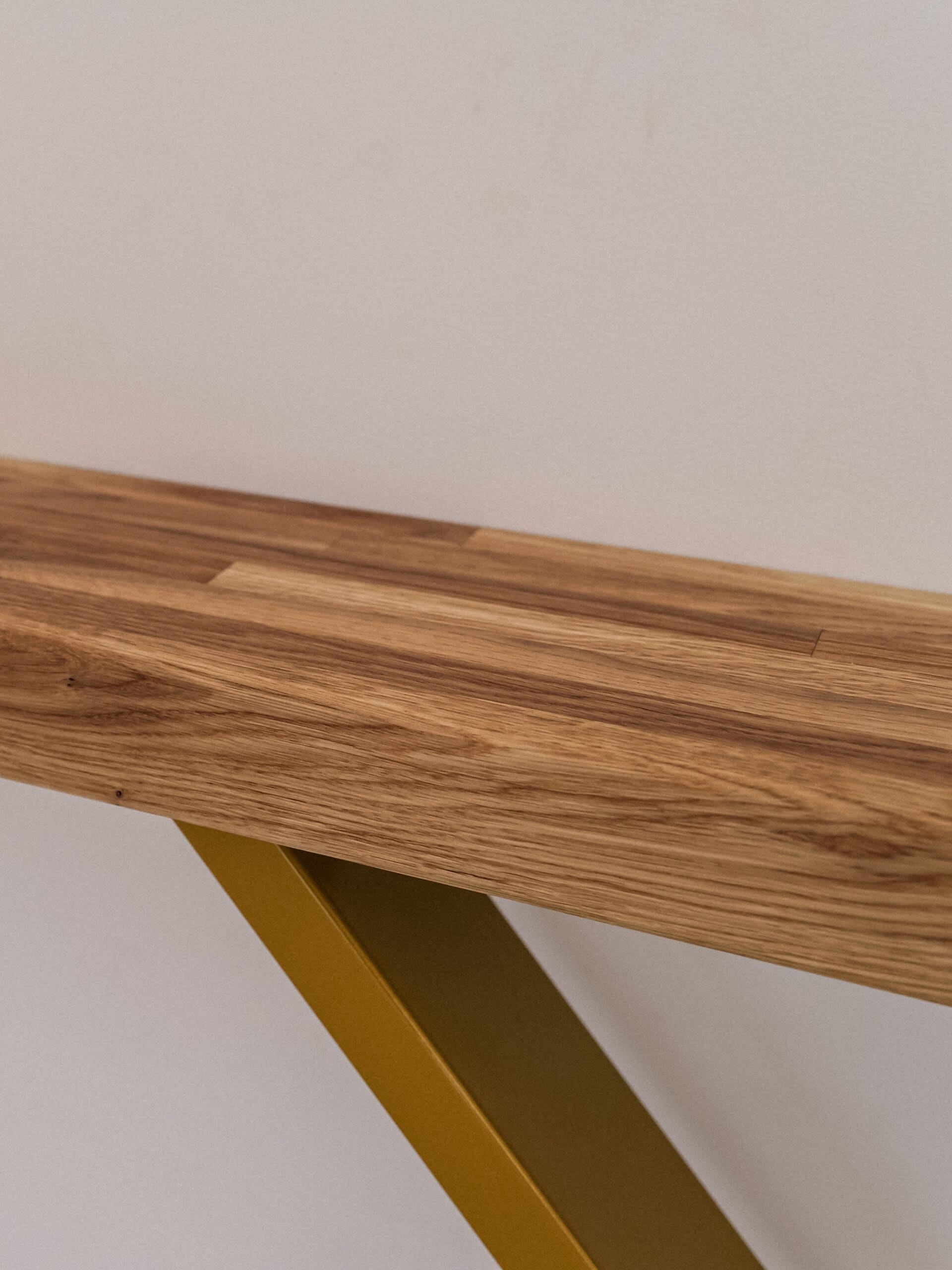 Moderner Wandtisch Flur, Eiche geölt und X-Beine in Gold