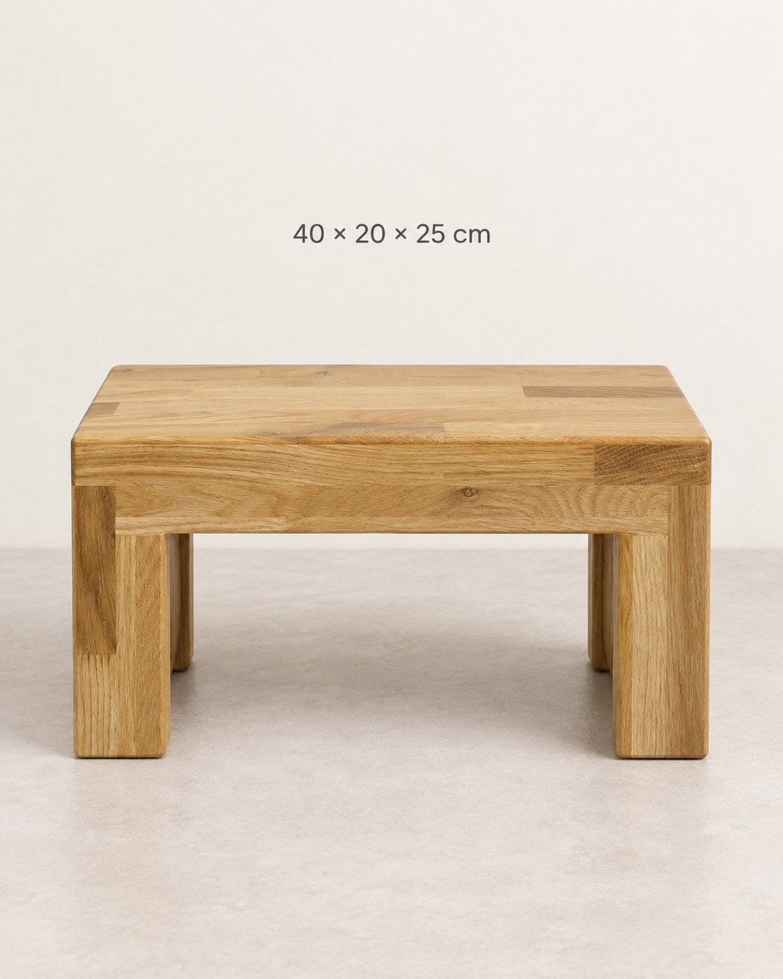 Fußbank aus massiver Eiche mit Maßangaben 40 × 20 × 25 cm