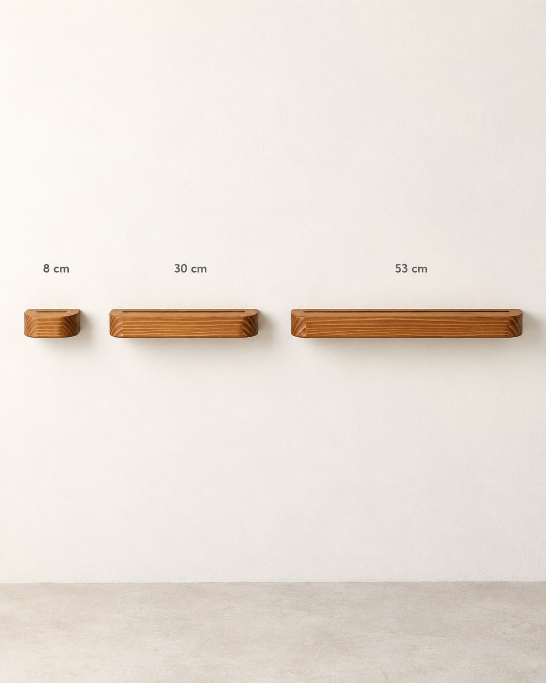 Ovale Bilderleiste aus Massivholz mit Maßangaben 8 cm; 30 cm; 53 cm