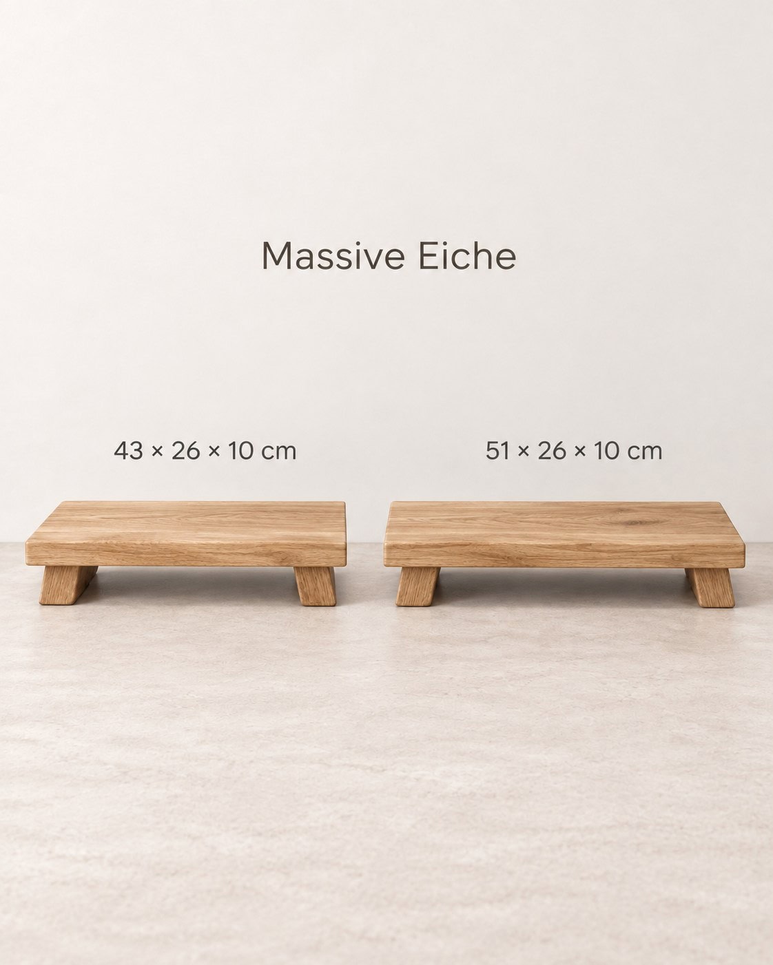 Monitorerhöhung aus massiver Eiche in 43 × 26 × 10 cm und 51 × 26 × 10 cm.